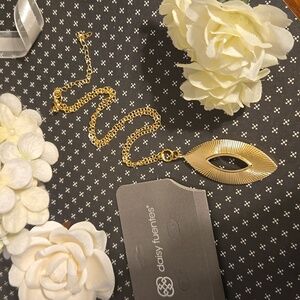 Daisy Fuentes Gold Tone Evil Eye Ellipse Statement Necklace NWT